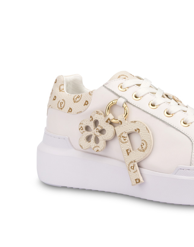 Heritage Carry Charm Sneakers Photo 4