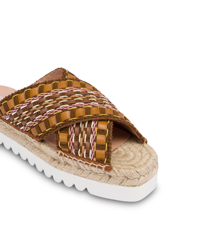 Summer Time woven fabric espadrille sandals Photo 4